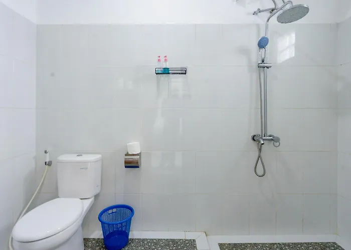 Batur Kencana Mitra Reddoorz 2* Baturaja